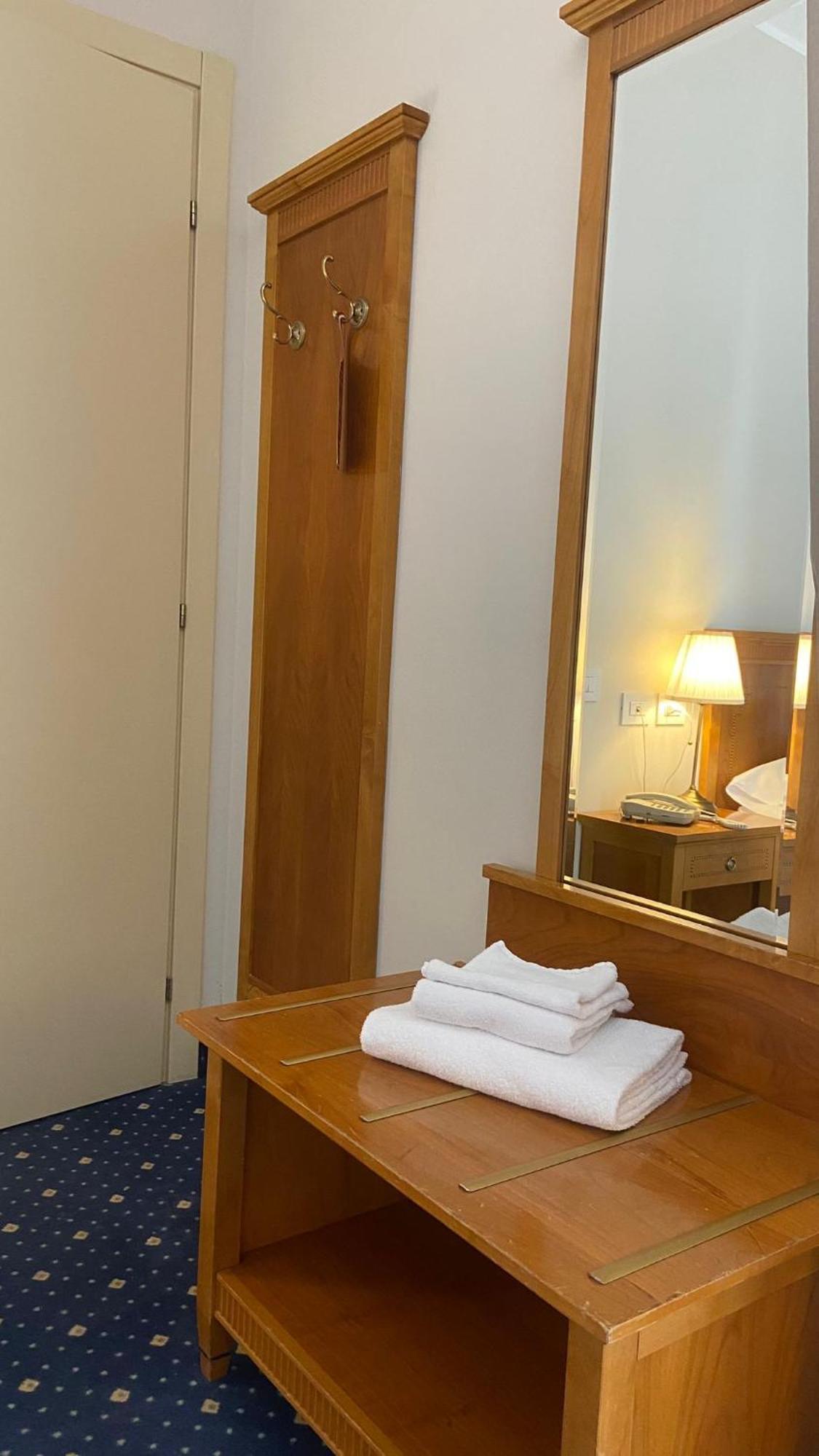 Dore 3* Castelnuovo del Garda