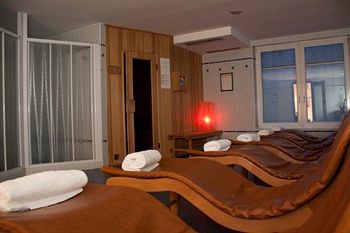 Dore Hotel
