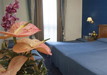 Hotel Dore
